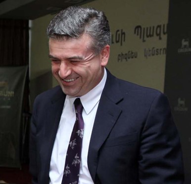 Премьер-министр Армении зажигает (видео)