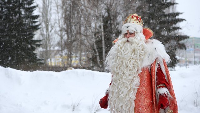 Дед Мороз посоветовал не просить у него автомобили