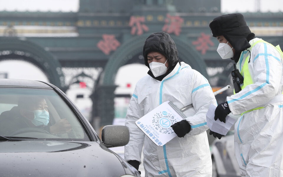 Китайцам заплатят по 100 тысяч за тесты на коронавирус